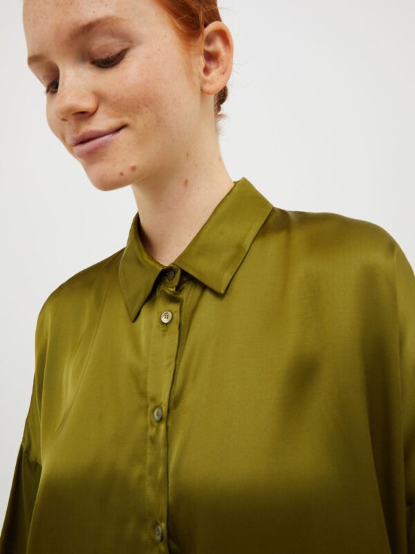 Loose-fitting satin shirt 6 Loose-fitting satin shirt - Slika 3