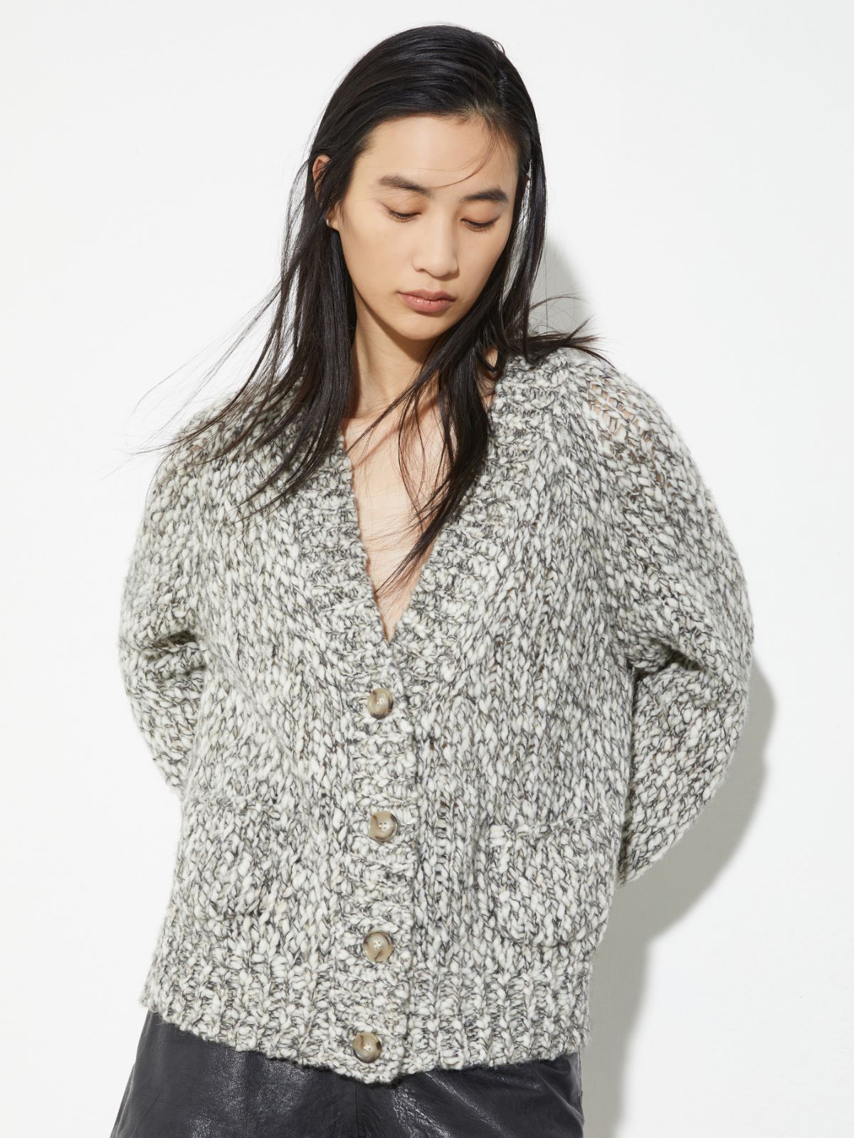 6346015402002-f-caracas_normaljpgproduct