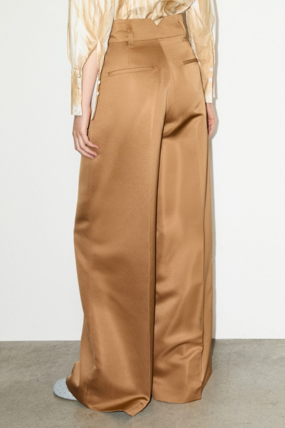 MAX&Co. – Široke satenske pantalone 1 2 61