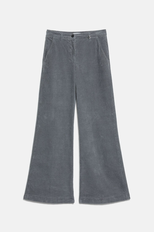 Luisa Spagnoli – Somotske pantalone sa proširenim nogavicama 3 15759960326a1ffc82022fe3 03373315 02861130XX1
